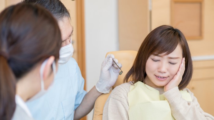 歯周病になりやすいインプラントの管理を放置するリスク