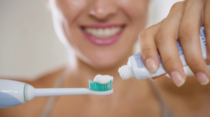 インプラント治療後の歯磨き粉を選ぶ際の3つのポイント
